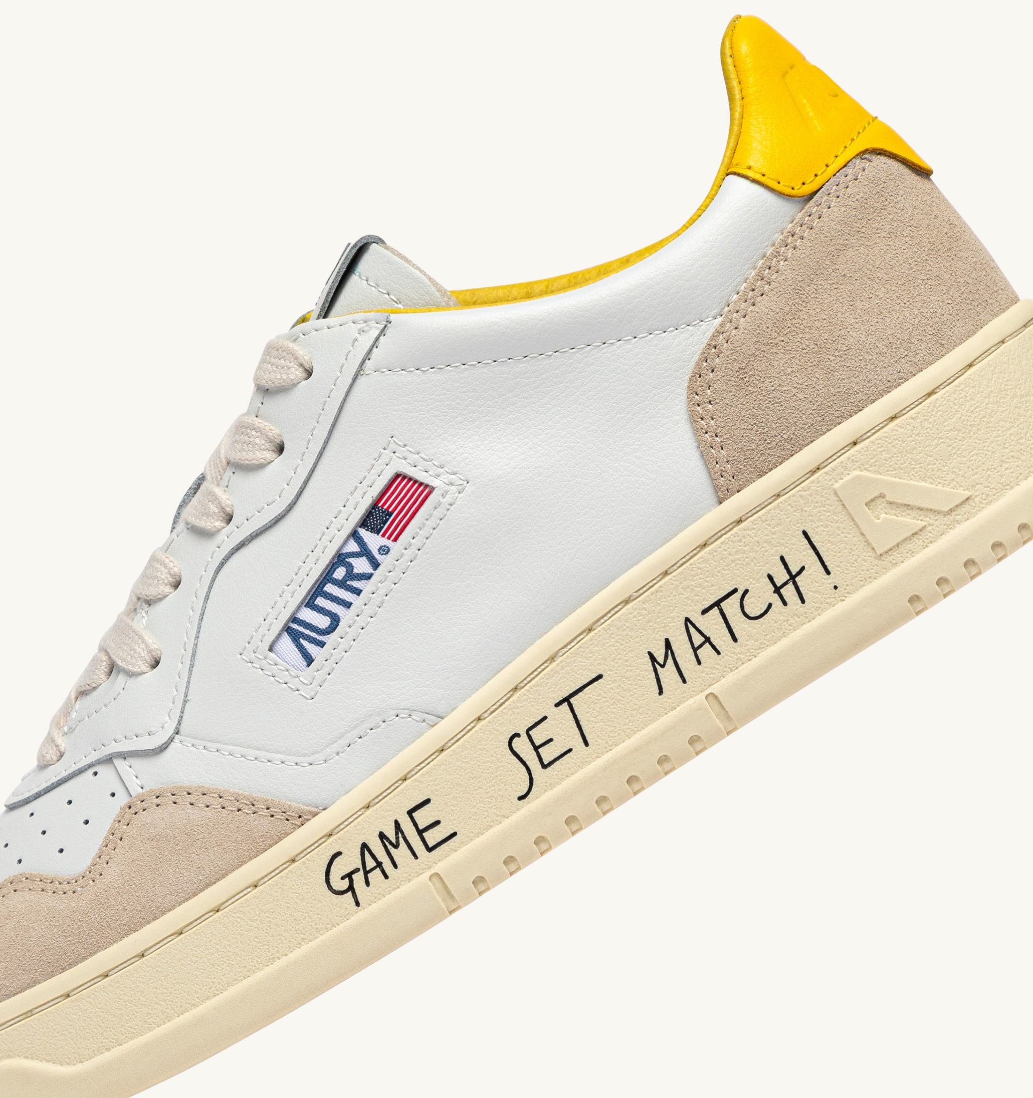 SNEAKERS MEDALIST LOW IN SUEDE E PELLE BIANCA E SLICKER CON LETTERING