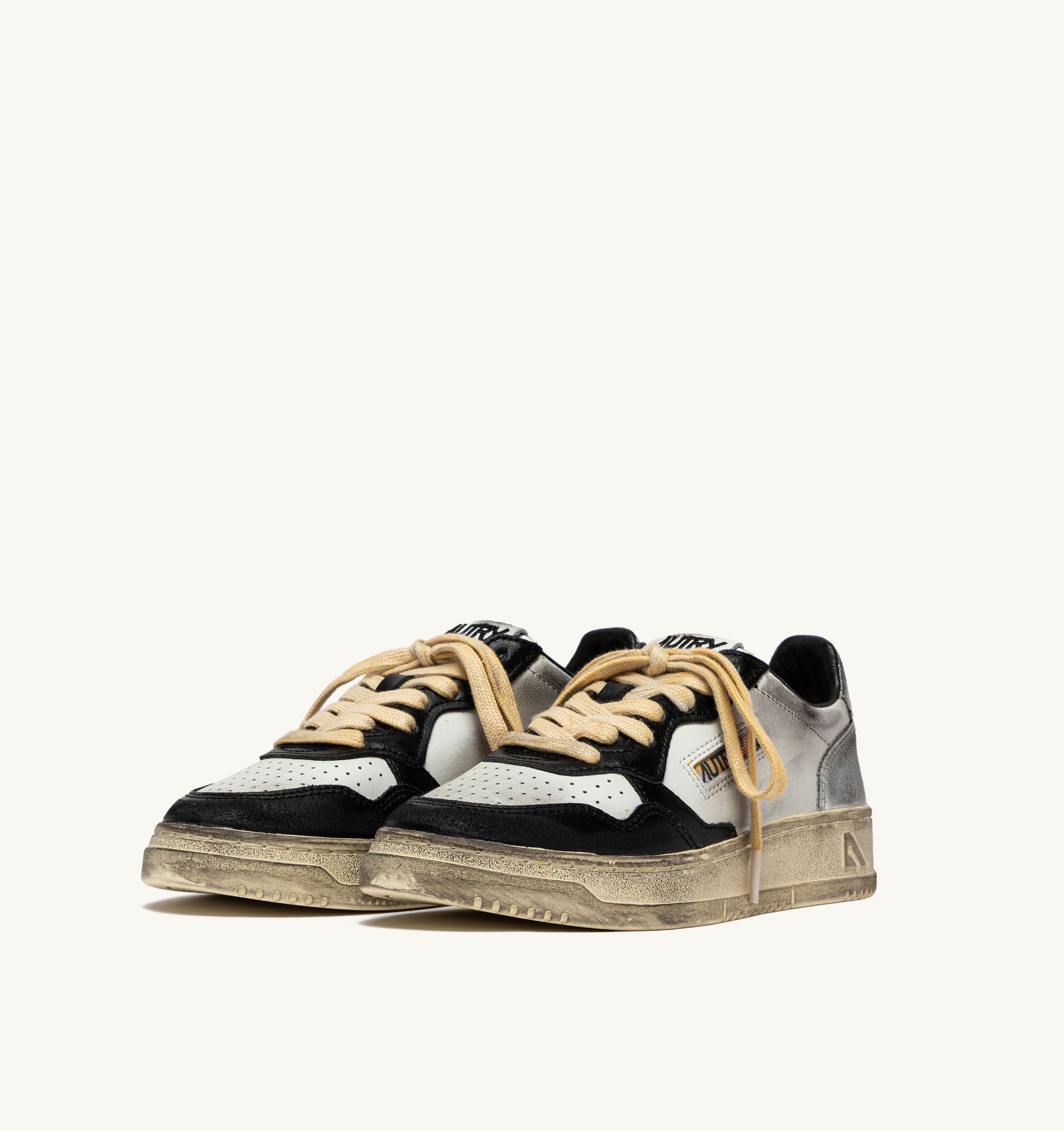 SNEAKERS MEDALIST LOW SUPER VINTAGE LOW IN PELLE BIANCA NERA E ARGENTO