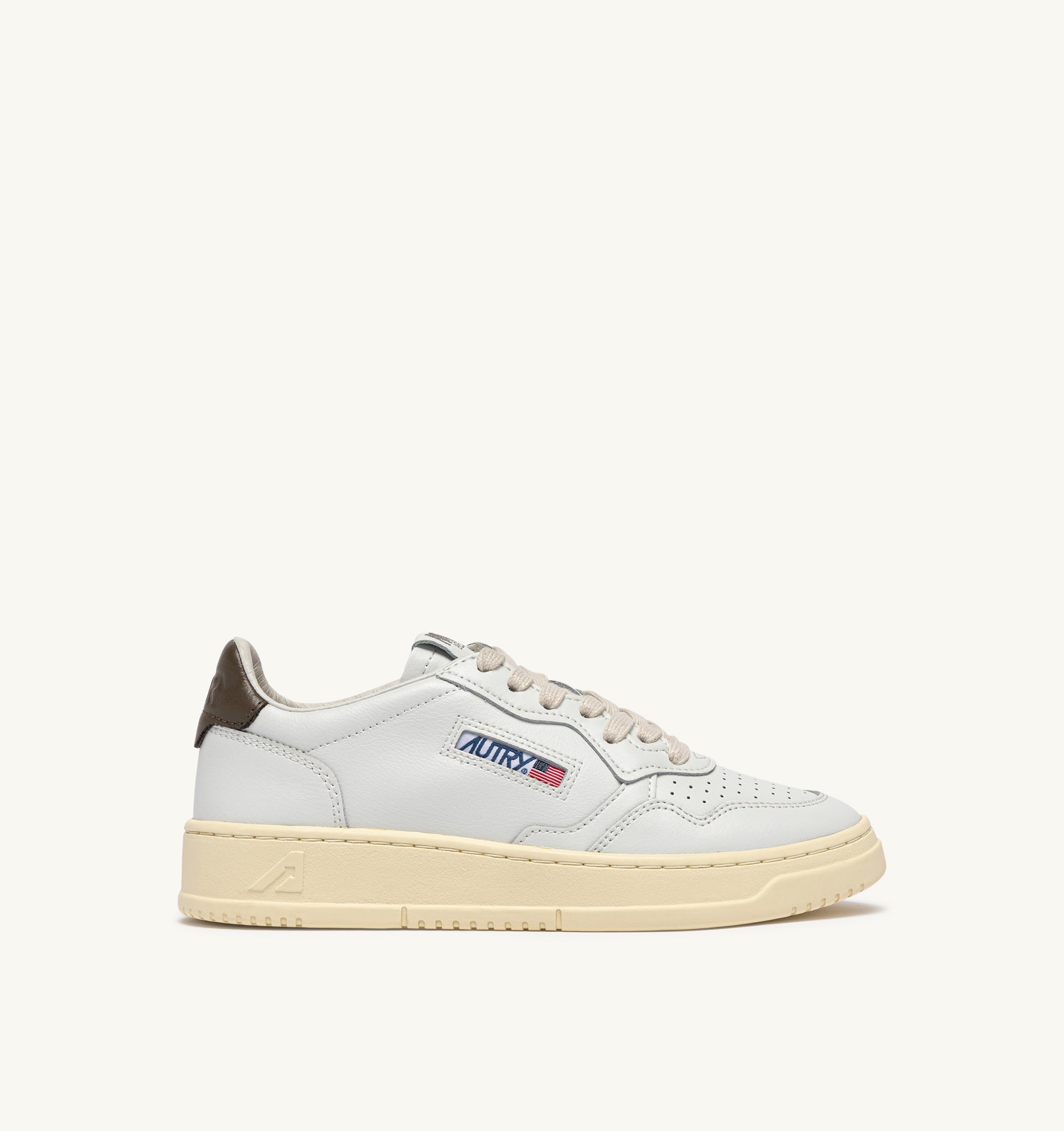 SNEAKERS MEDALIST LOW IN PELLE BIANCA E CHOCOLATE